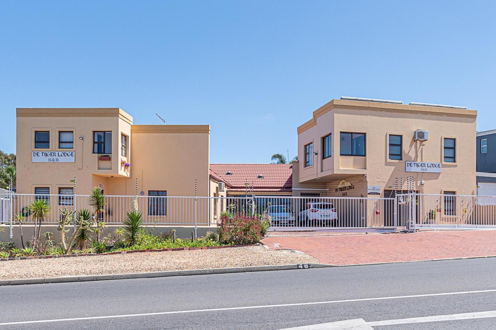 Guesthouse De Tijger Lodge Parow Buitenkant foto