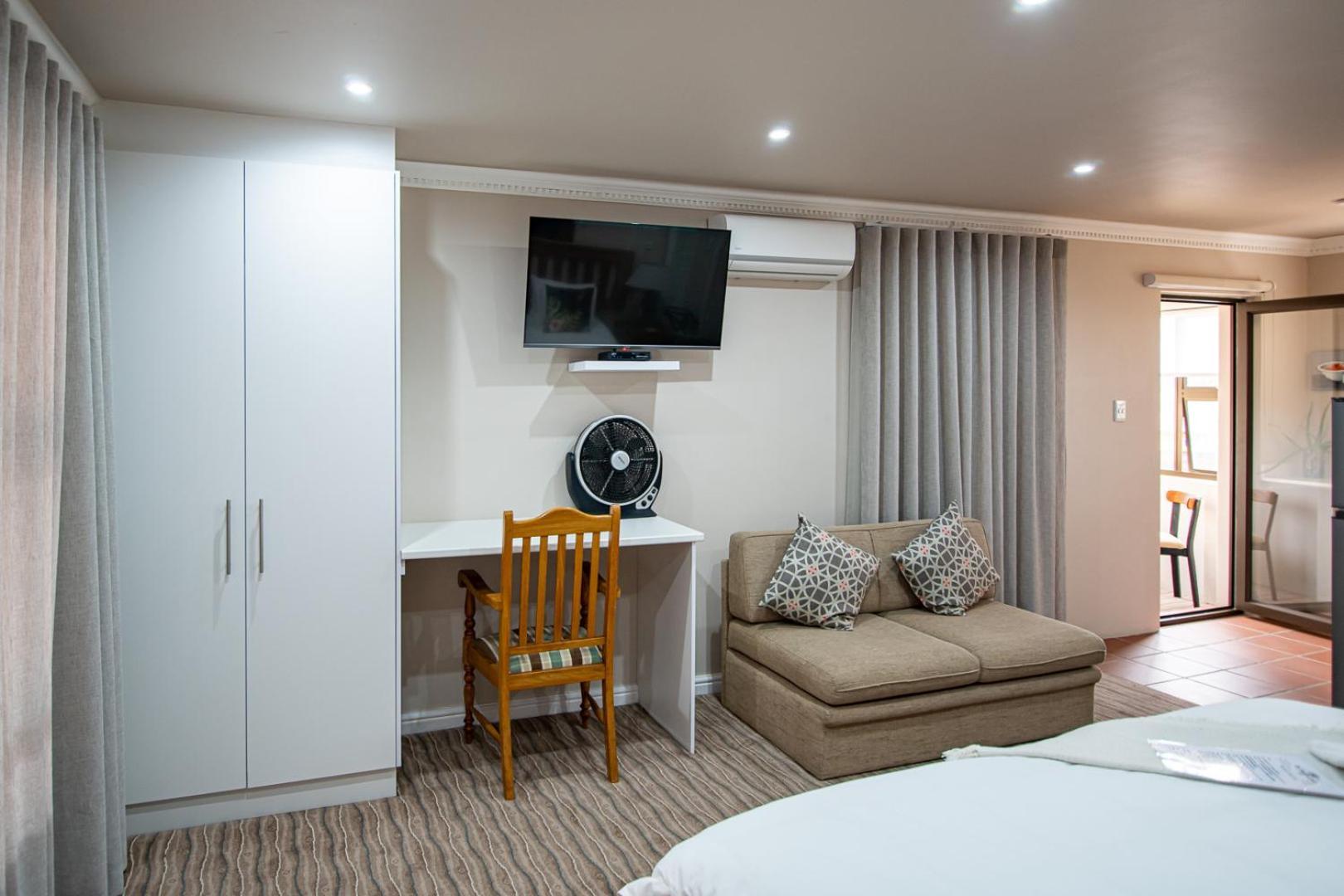 Guesthouse De Tijger Lodge Parow Buitenkant foto