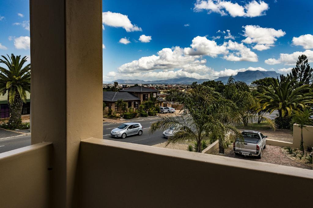 Guesthouse De Tijger Lodge Parow Kamer foto