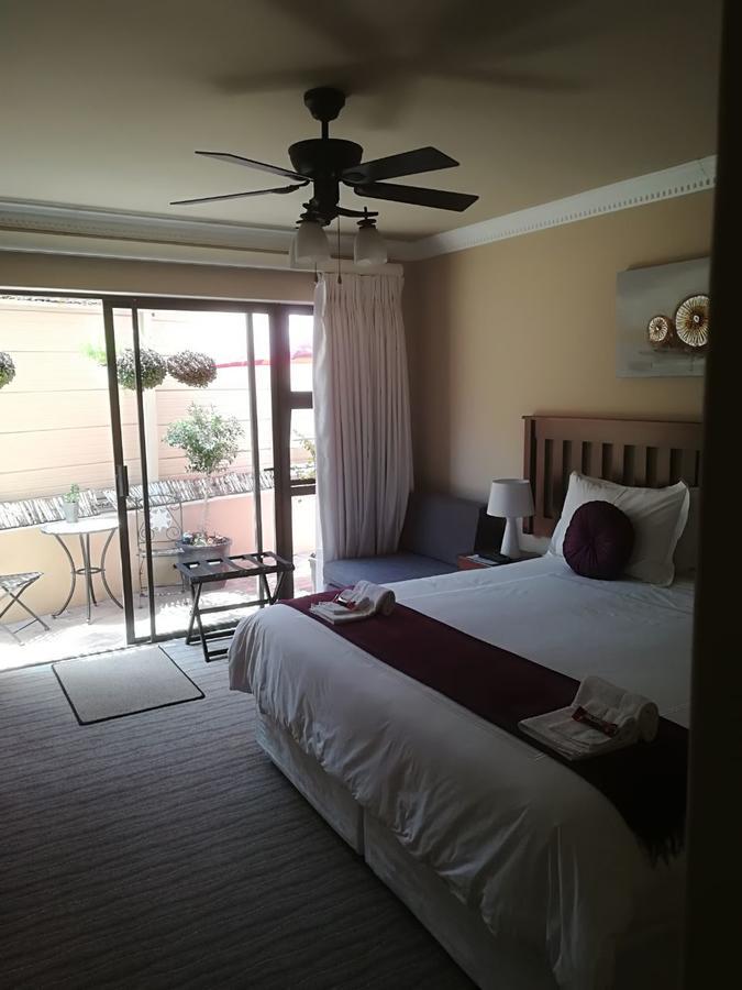 Guesthouse De Tijger Lodge Parow Buitenkant foto